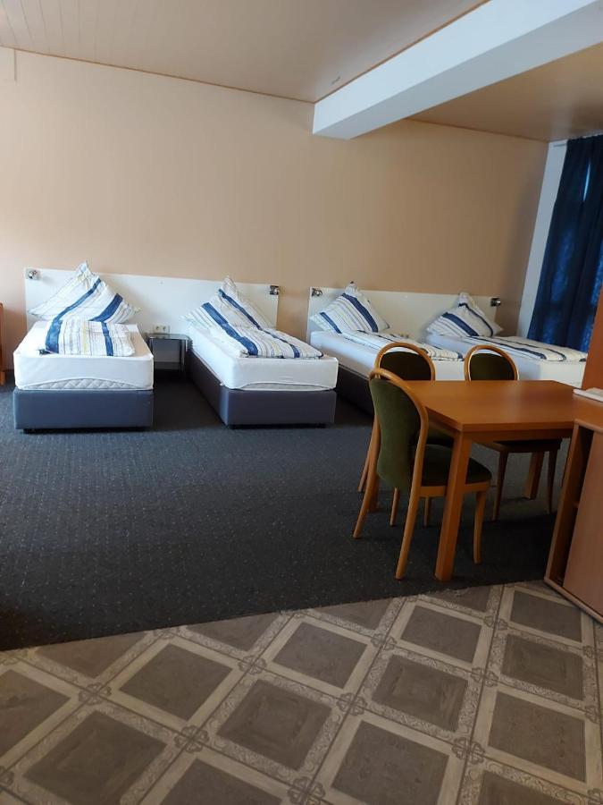 Hotel -Pension-Weller Mühlheim Zewnętrze zdjęcie